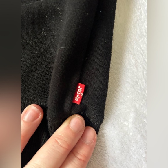 Purple Leopard Print Levi’s Sweater - Picture 4 of 6